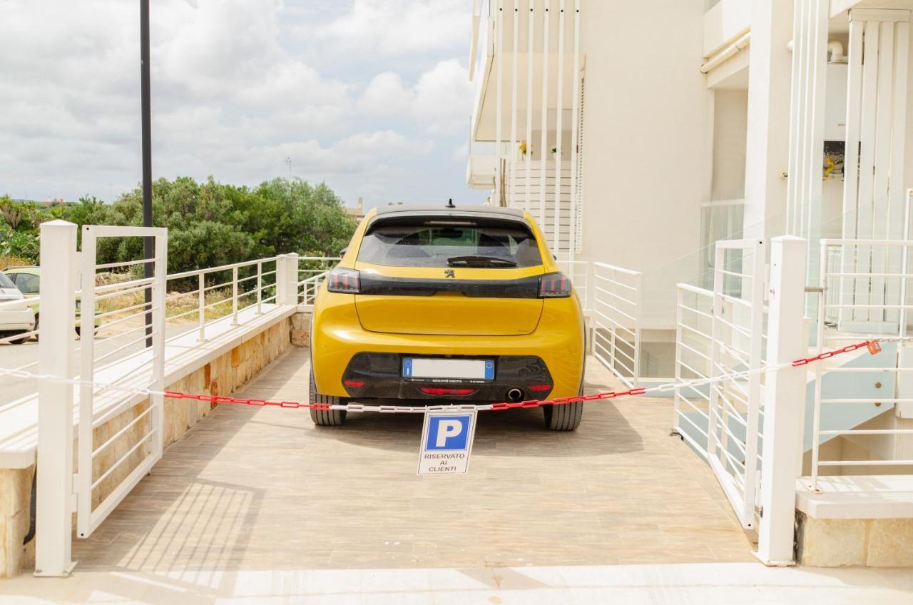 滨海波利尼亚诺Apulialux Seaview Prestige Apt / Jacuzzi + Parking公寓 外观 照片