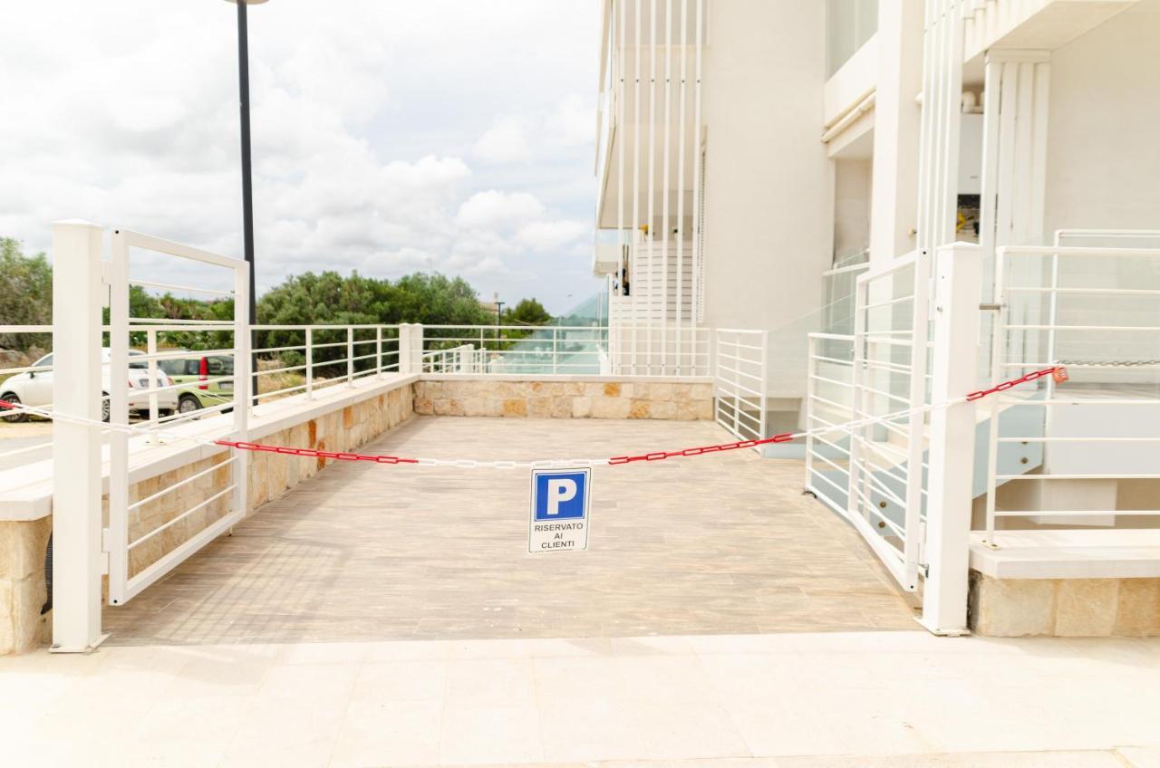 滨海波利尼亚诺Apulialux Seaview Prestige Apt / Jacuzzi + Parking公寓 外观 照片